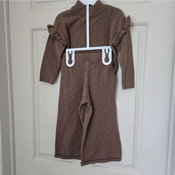 GAP Brown Knit Sweater and Pants Set Size 3 - Picture 4 of 5